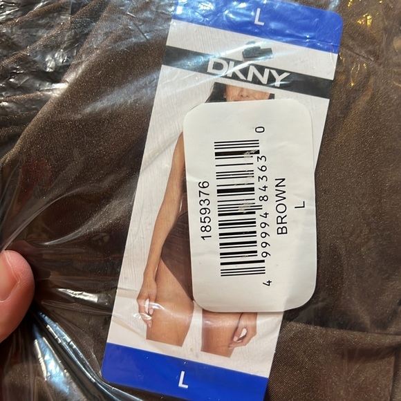 New DKNY Women's One-Piece Cutout Front Swimsuit 2X 3X - Picture 5 of 5